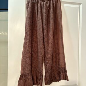 Dosa featherweight Ruffle pant (Size 3) M